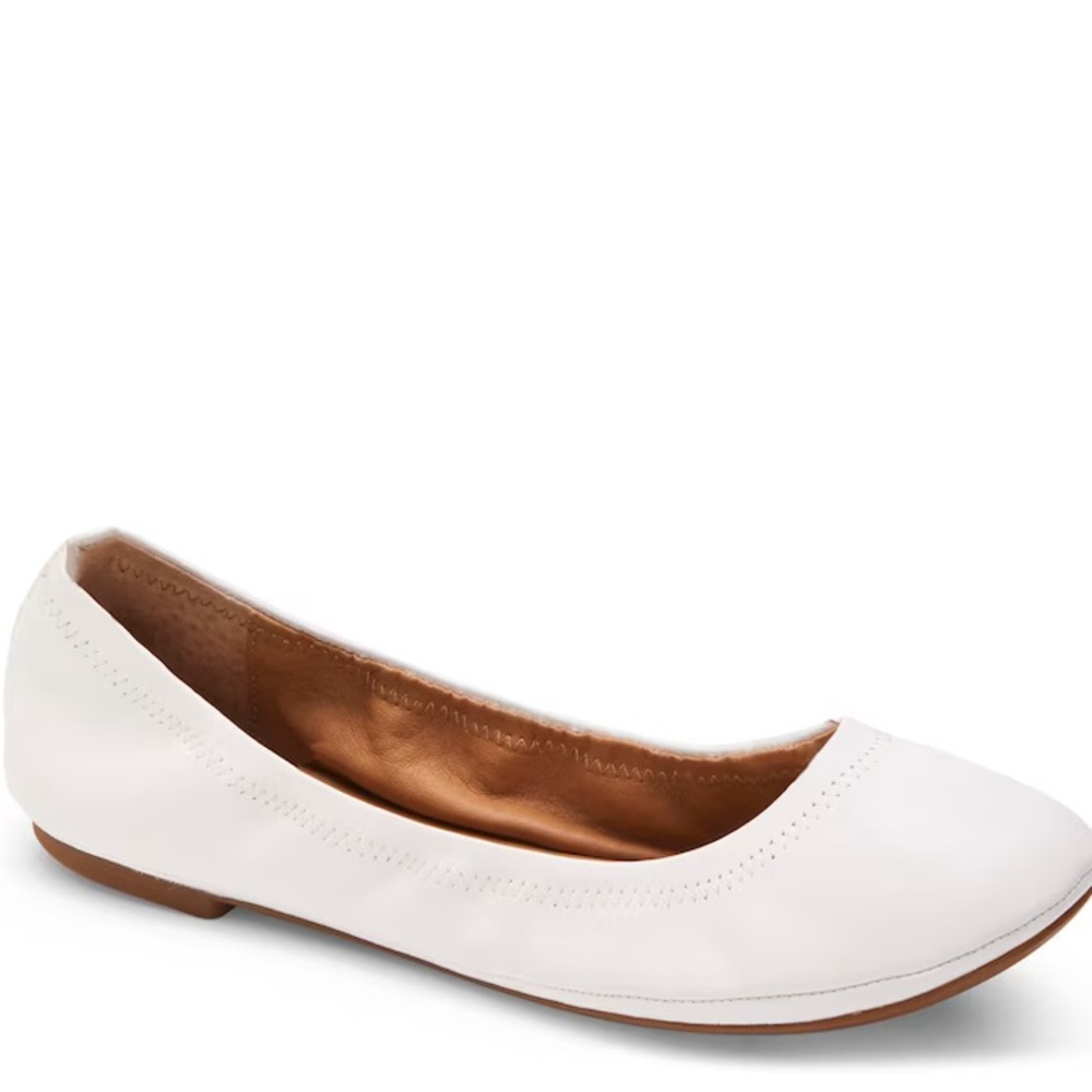 Lucky Brand Emmie White Leather flats.